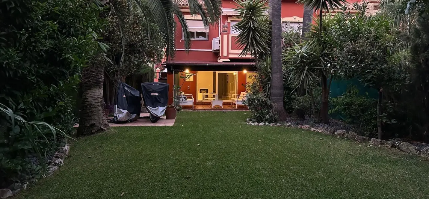 Venta de casa pareada en Benahavís 1