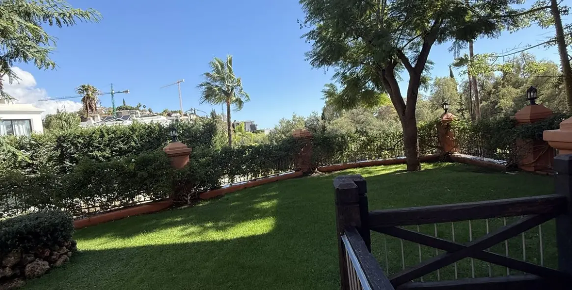 Продажа апартаментов на первом этаже в Benahavís 20