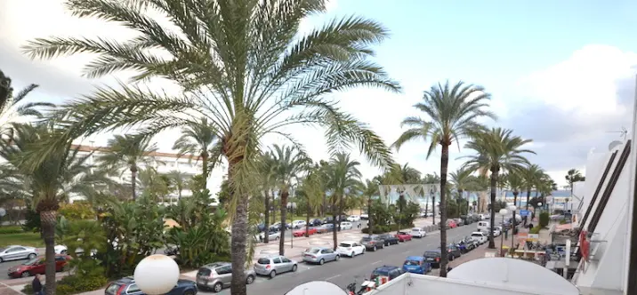 Long-term rent of office in Puerto Banús 0