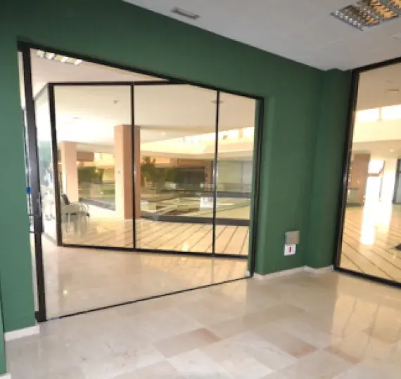 Long-term rent of office in Puerto Banús