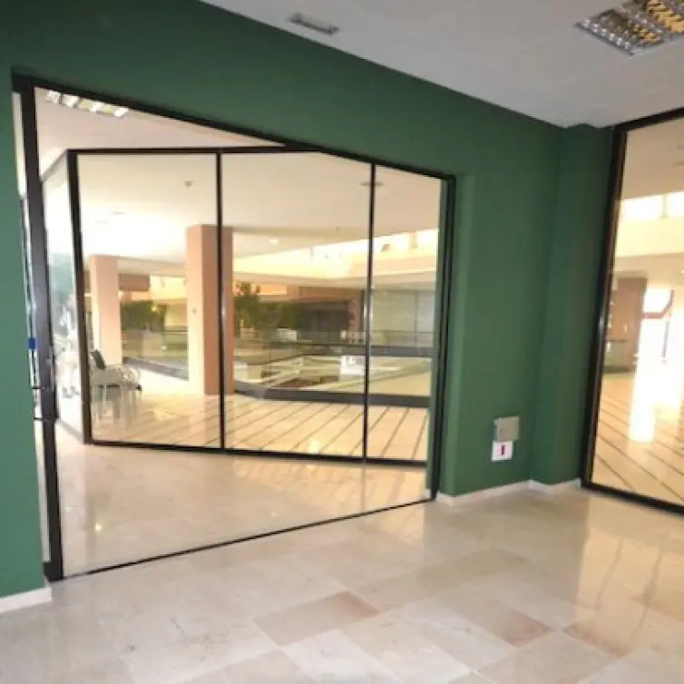 Long-term rent of office in Puerto Banús