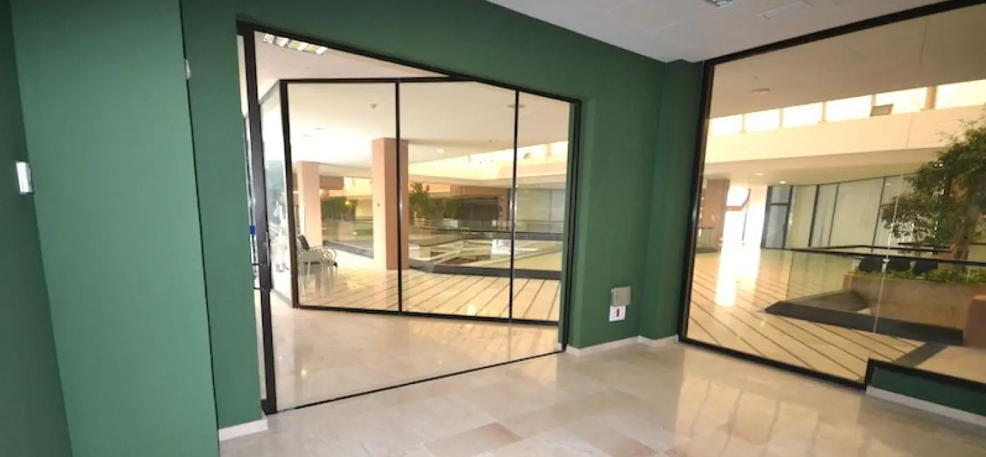 Long-term rent of office in Puerto Banús 1