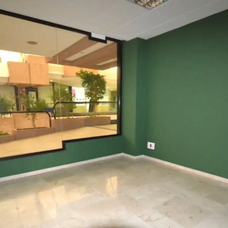 Long-term rent of office in Puerto Banús