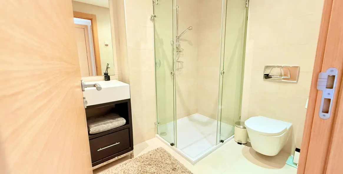 Sale of penthouse in Altos de los Monteros 19