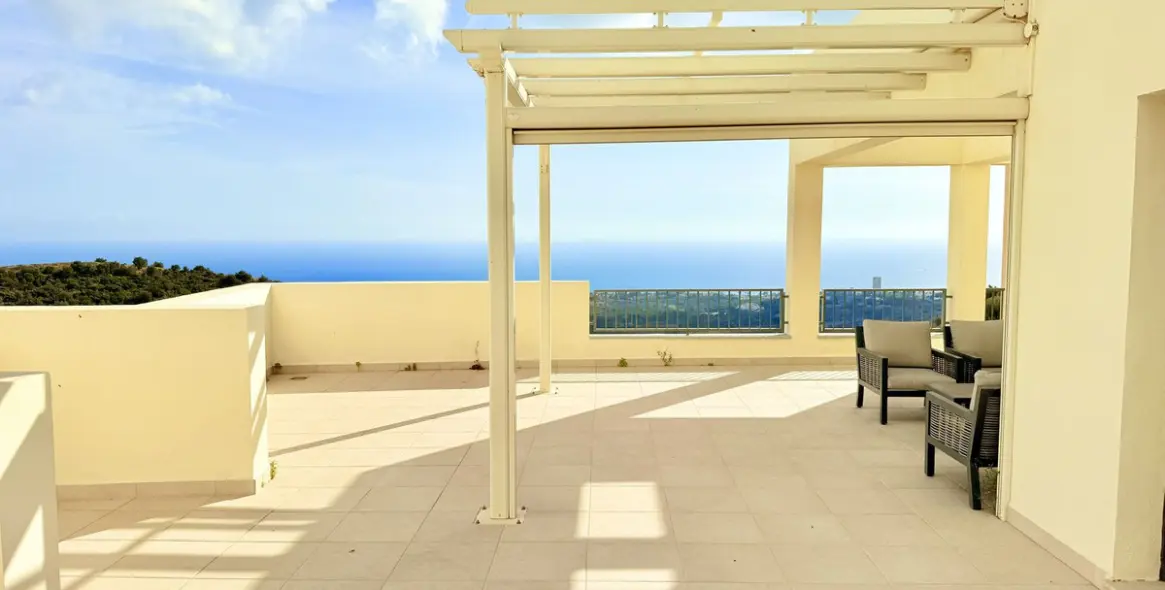 Продажа пентхауса в Altos de los Monteros 3