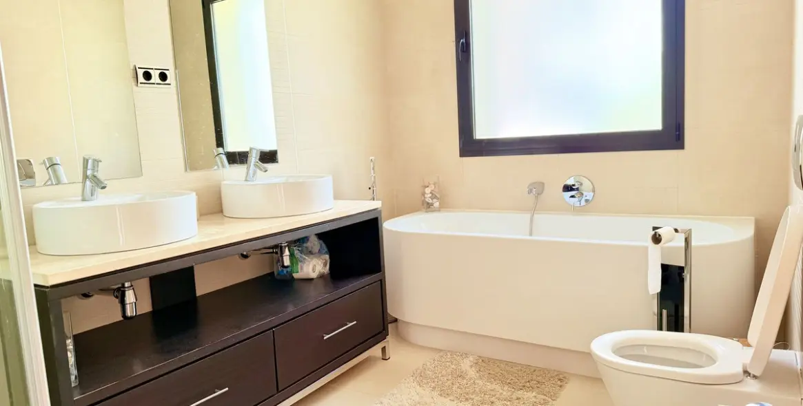 Продажа пентхауса в Altos de los Monteros 15