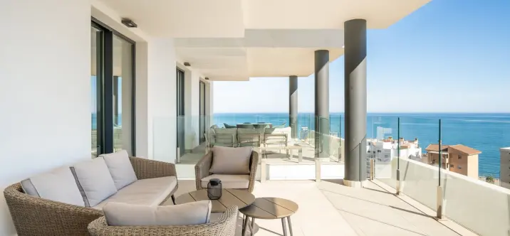 Продажа апартаментов на среднем этаже в Fuengirola 1