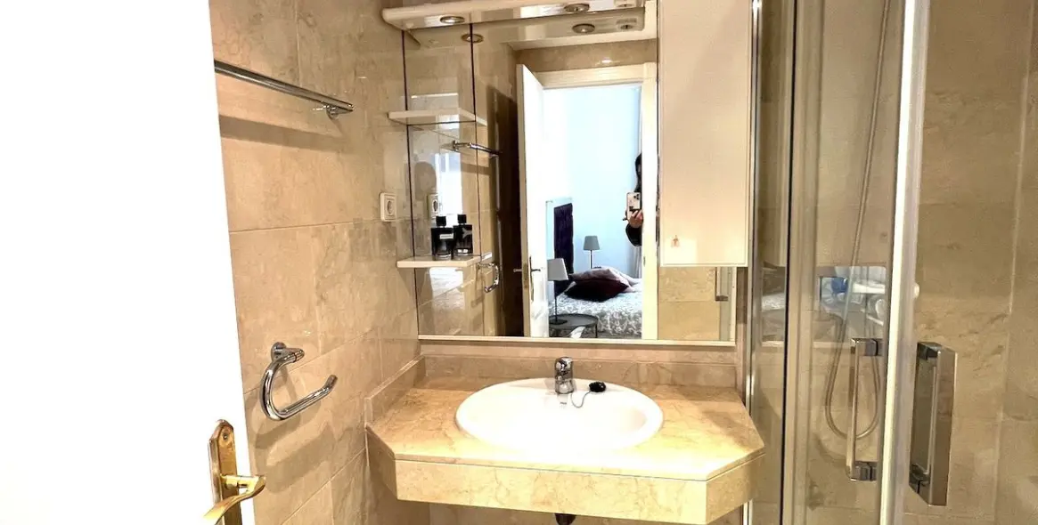 Long-term rent of middle floor apartment in Puerto Banús 8