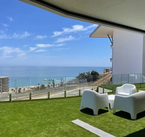 Продажа апартаментов на среднем этаже в Carvajal