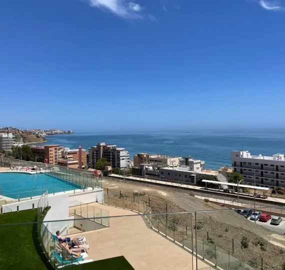 Продажа апартаментов на среднем этаже в Carvajal