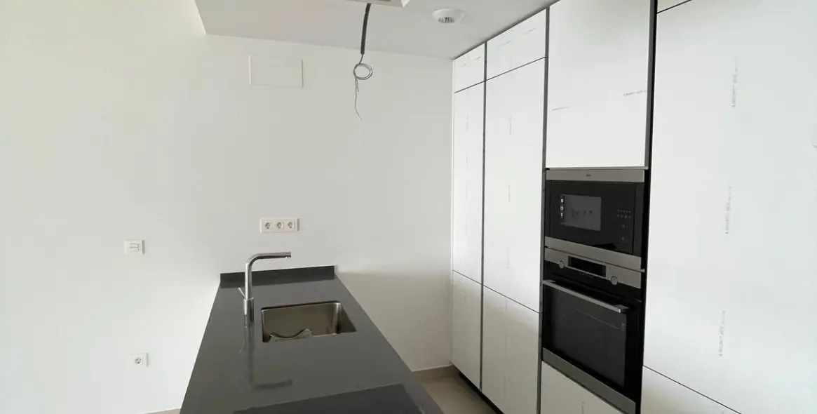 Продажа апартаментов на среднем этаже в Carvajal 3