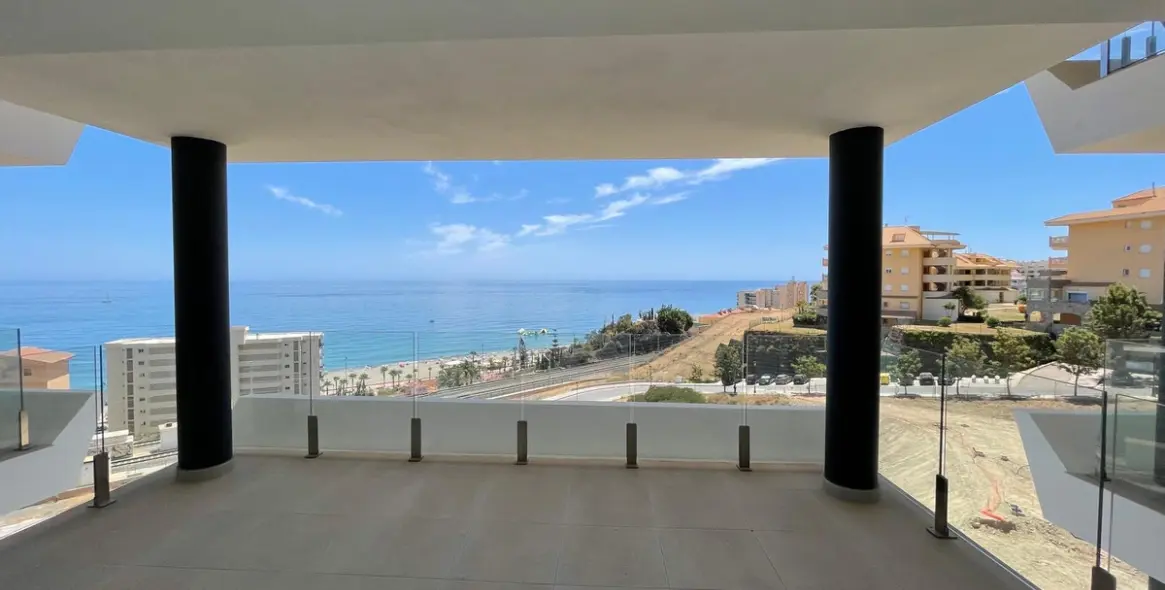 Продажа апартаментов на среднем этаже в Carvajal 17