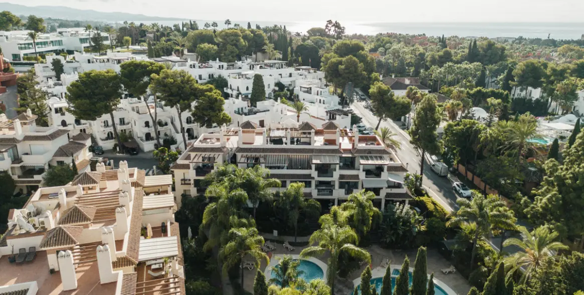 Sale of middle floor apartment in Nueva Andalucía 20