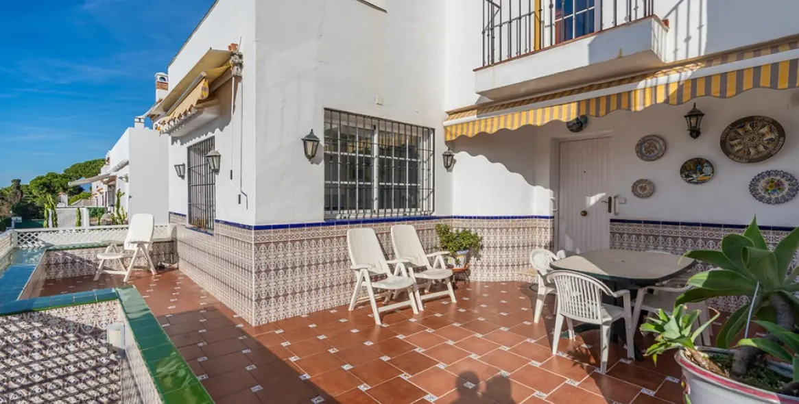 Продажа дома на две семьи в Costabella 3