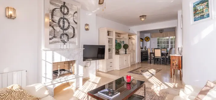 Продажа дома на две семьи в Costabella 3