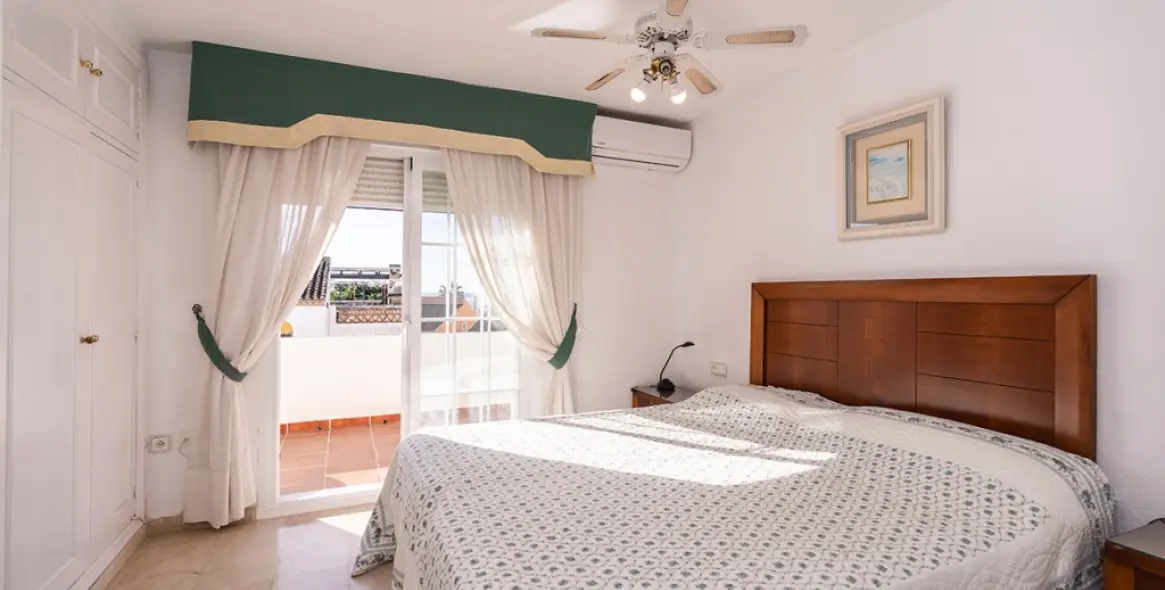 Продажа дома на две семьи в Costabella 16