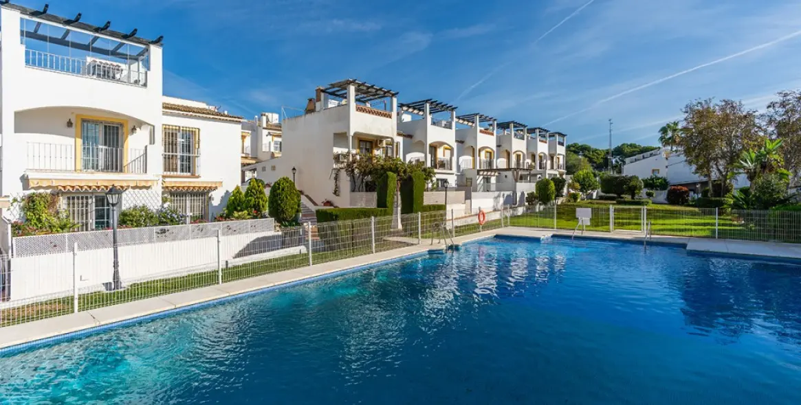 Sale of semi-detached house in Costabella 29