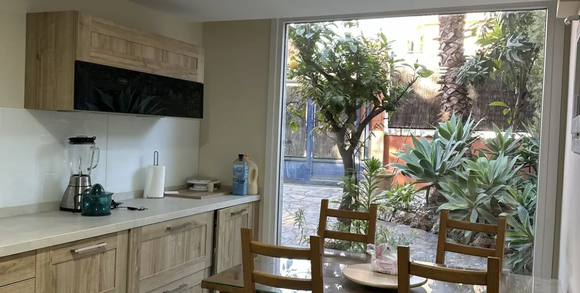 Продажа дома на две семьи в Atalaya 2