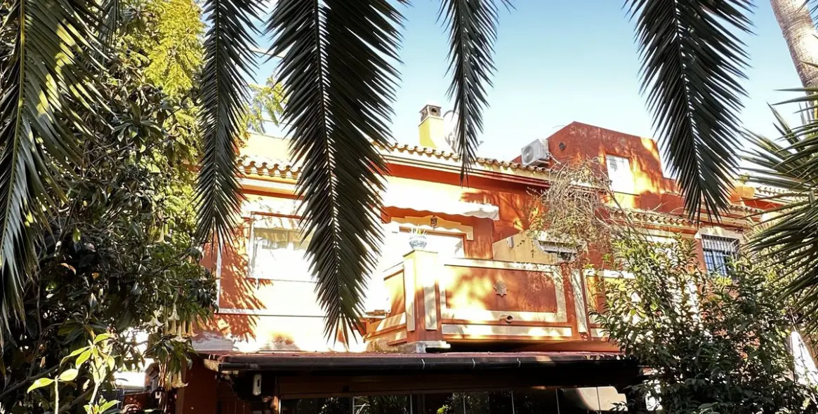 Продажа дома на две семьи в Atalaya 10