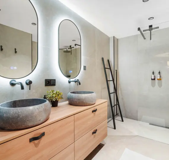 Sale of middle floor apartment in Nueva Andalucía