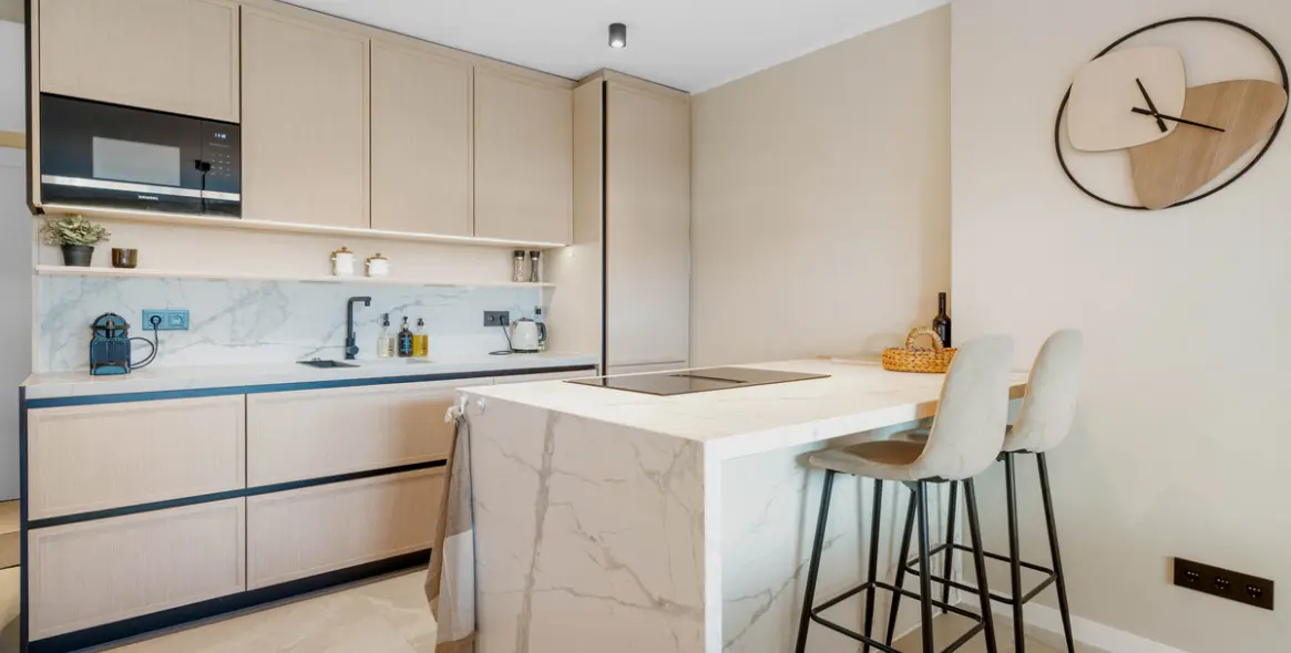 Sale of middle floor apartment in Nueva Andalucía 8