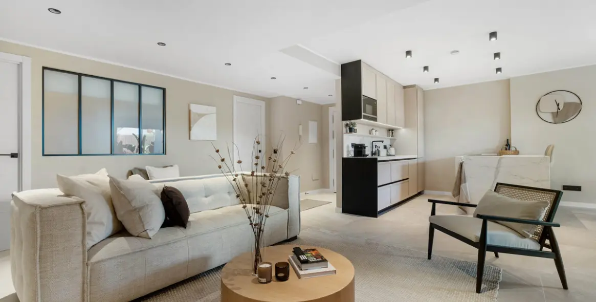 Sale of middle floor apartment in Nueva Andalucía 10