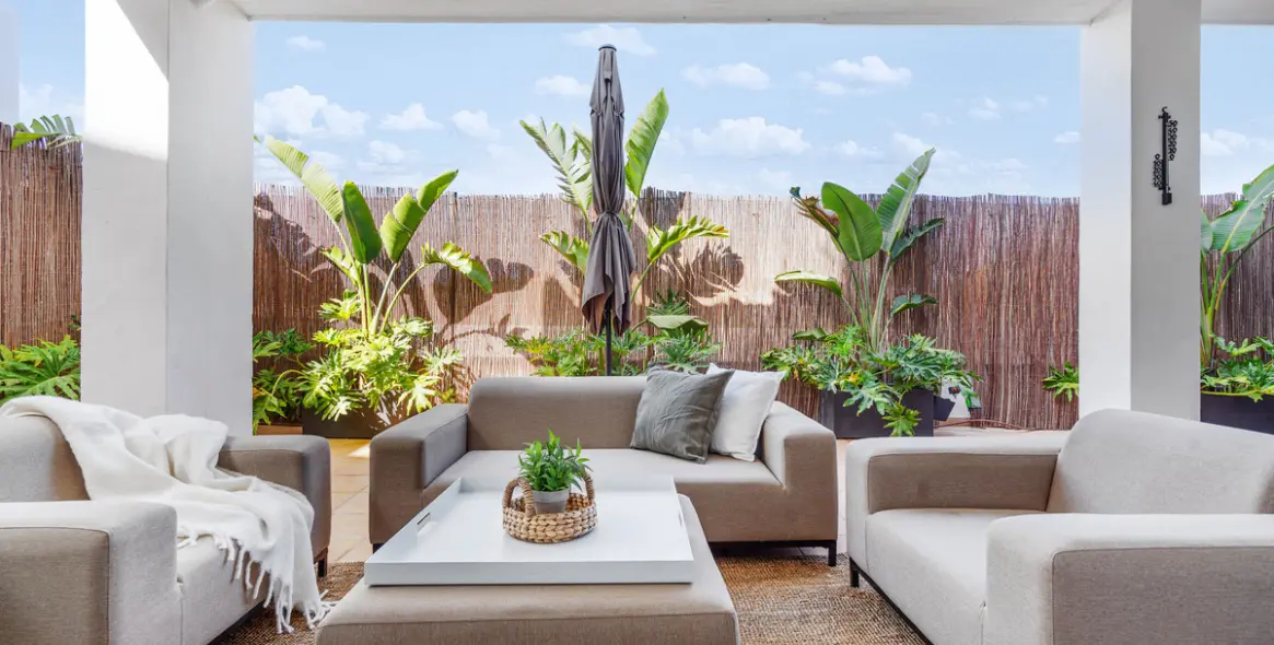 Sale of middle floor apartment in Nueva Andalucía 13