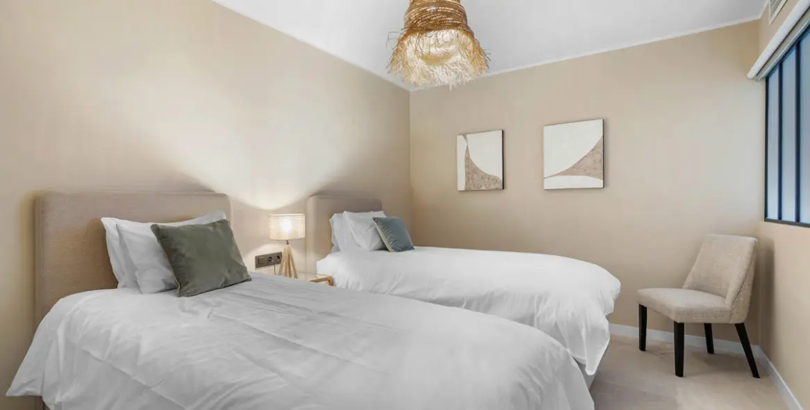 Продажа апартаментов на среднем этаже в Nueva Andalucía 21