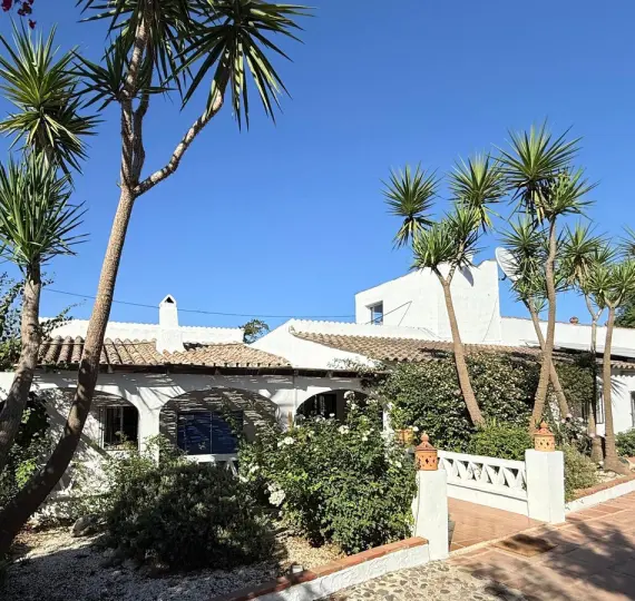 Venta de finca - cortijo en Coín