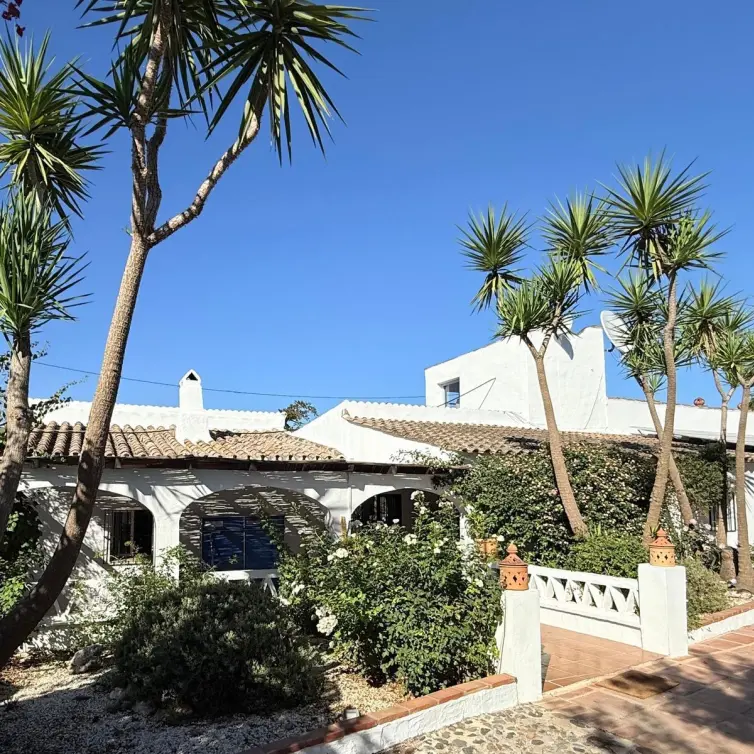 Venta de finca - cortijo en Coín
