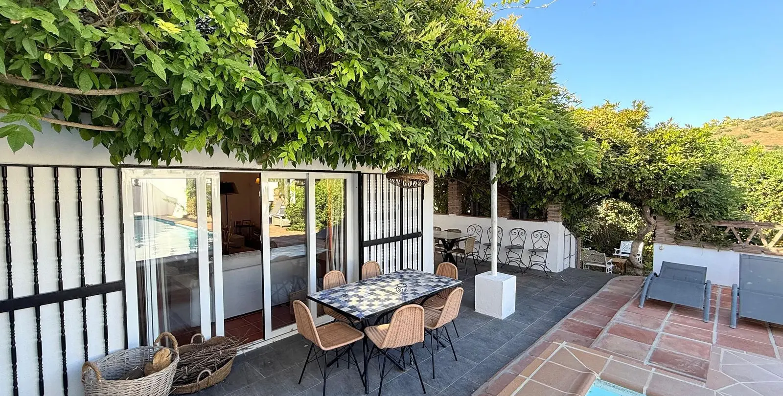 Sale of finca - cortijo in Coín 45