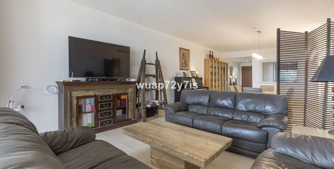 Продажа апартаментов на первом этаже в Nueva Andalucía 5