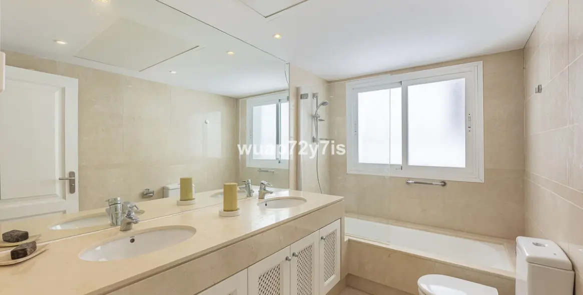 Продажа апартаментов на первом этаже в Nueva Andalucía 15