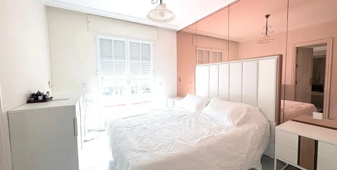 Продажа дома на две семьи в Cancelada 11