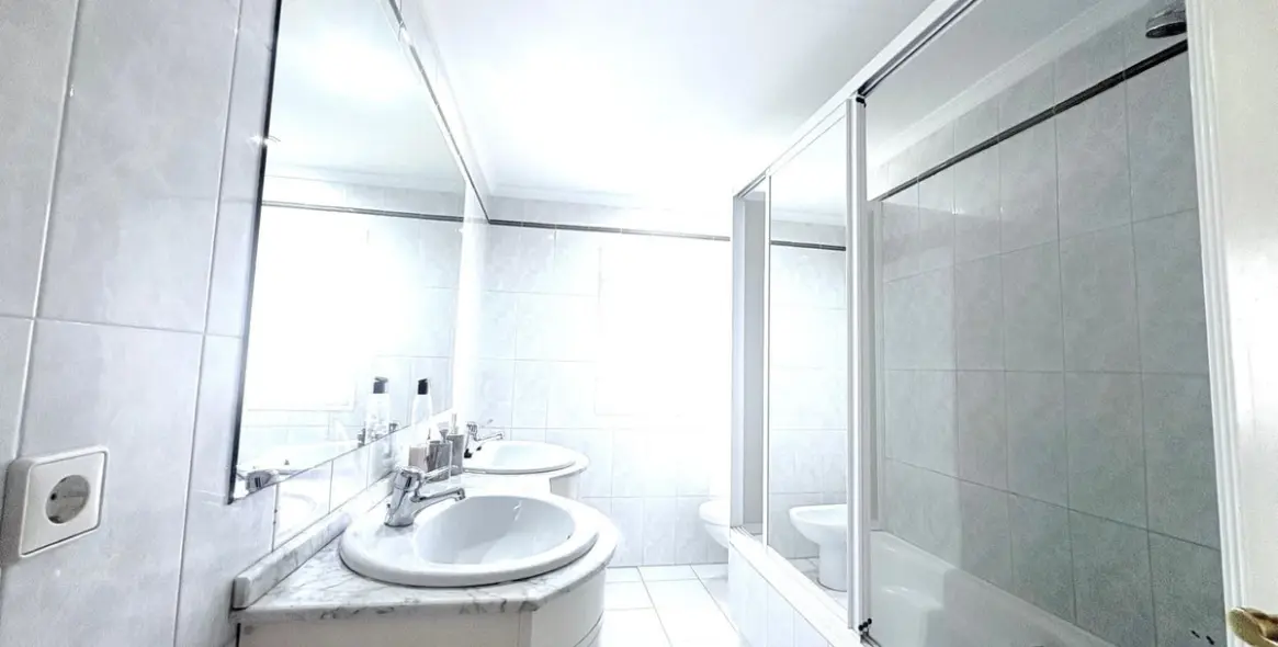 Продажа дома на две семьи в Cancelada 18