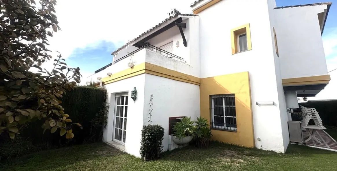 Venta de casa pareada en Cancelada 23