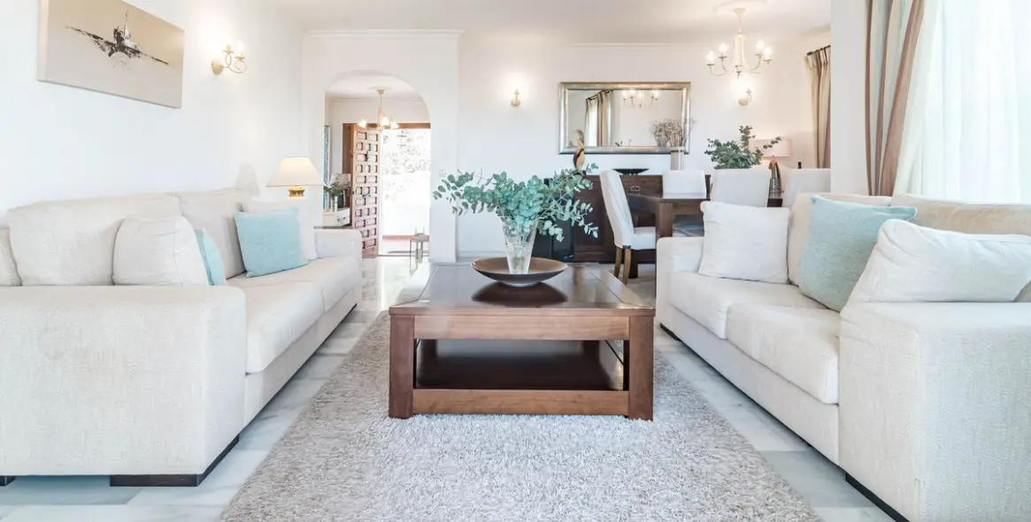 Продажа  отдельно стоящей виллы в Calahonda 5