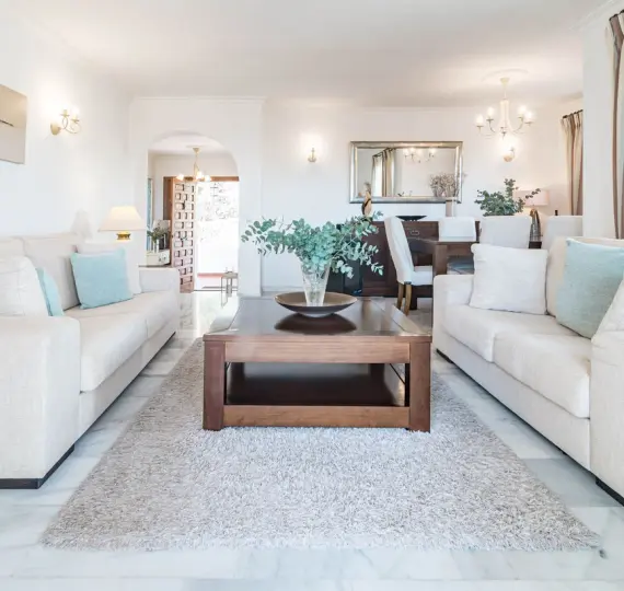 Продажа  отдельно стоящей виллы в Calahonda