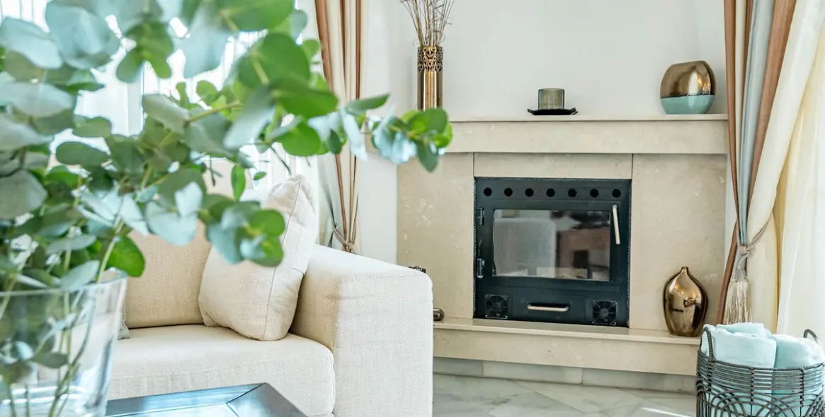 Продажа  отдельно стоящей виллы в Calahonda 11