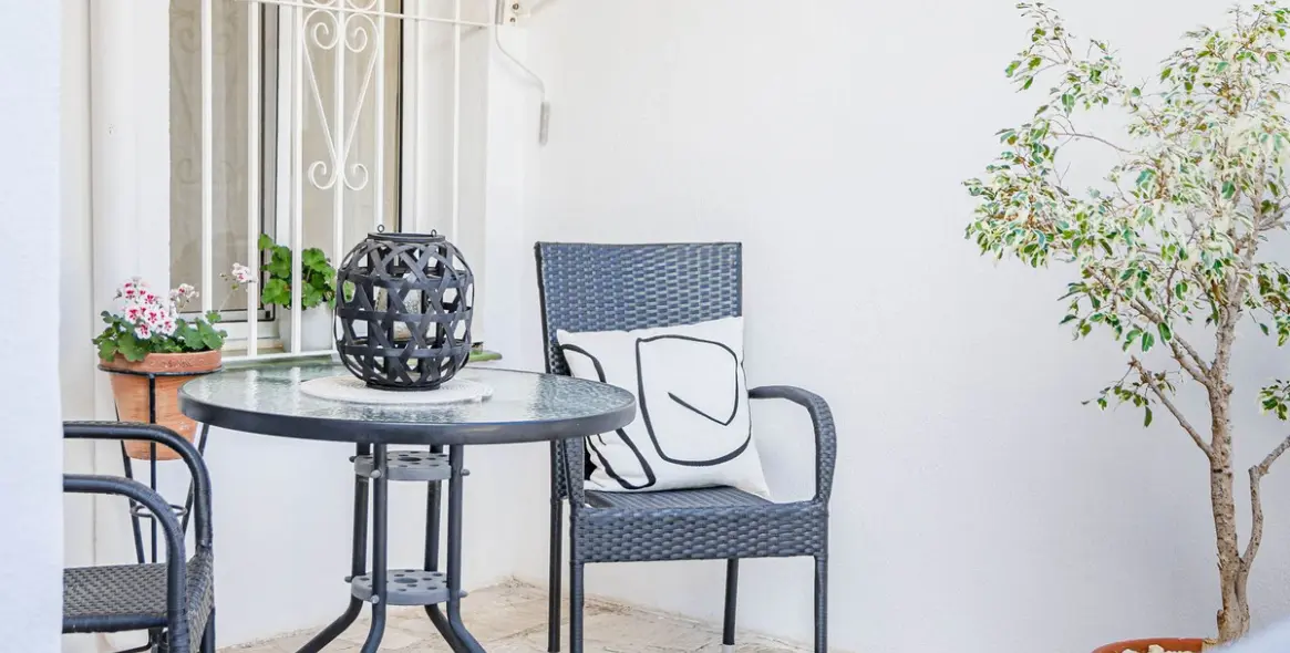 Sale of detached villa in Calahonda 38