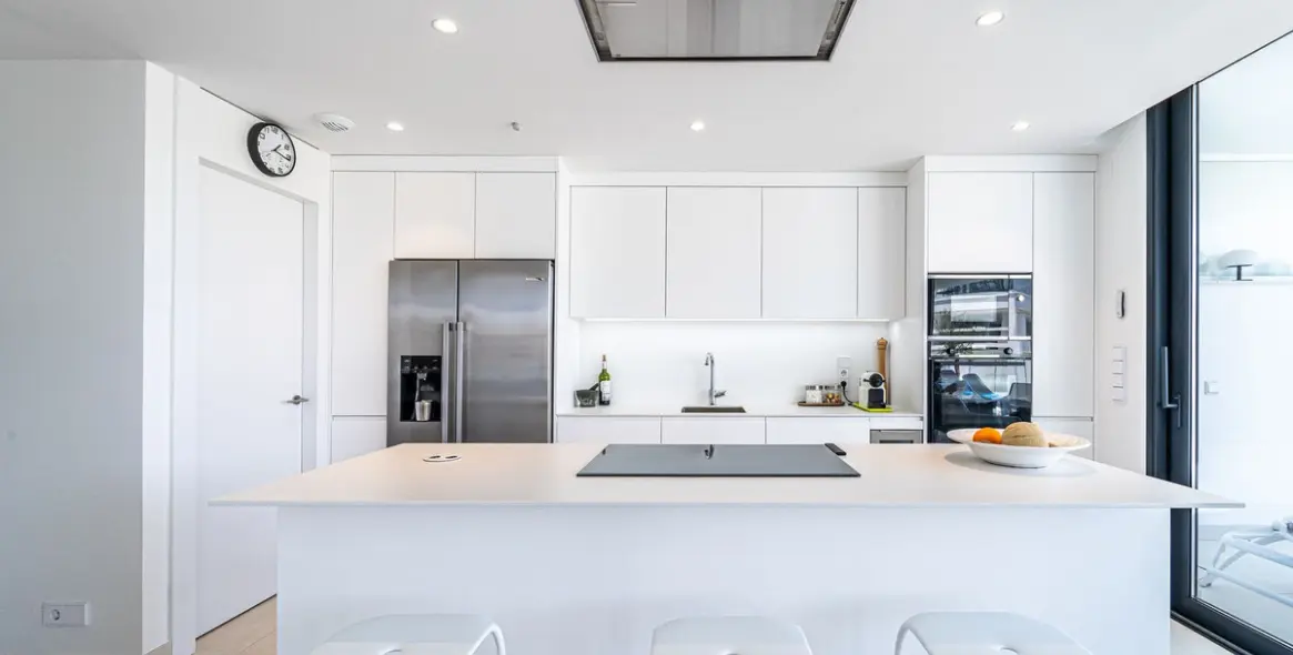 Sale of middle floor apartment in Fuengirola 23