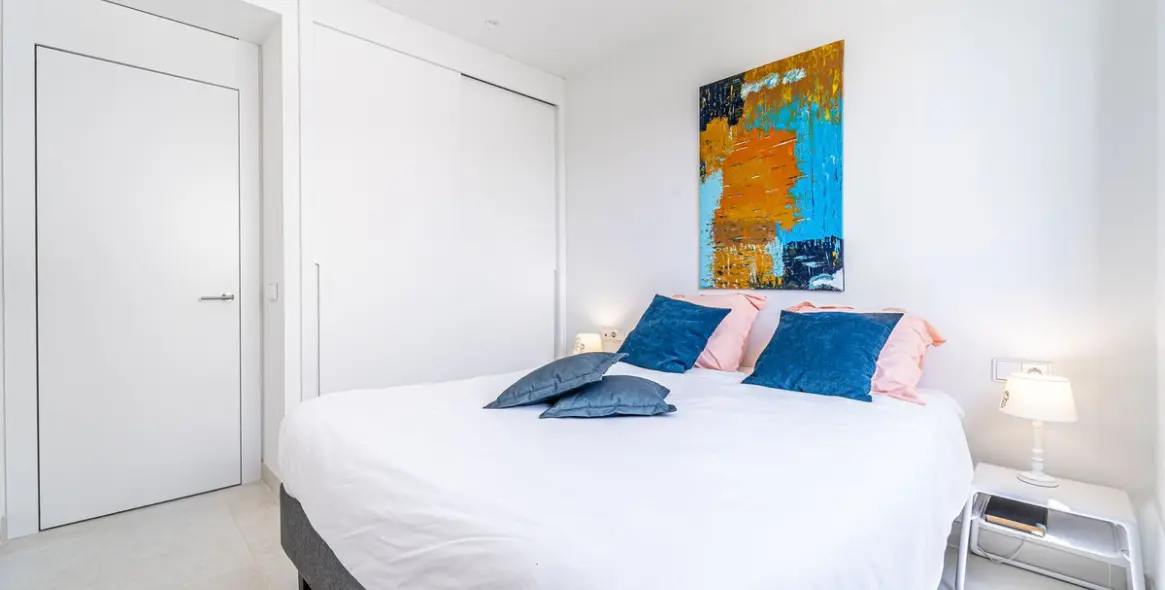 Sale of middle floor apartment in Fuengirola 29