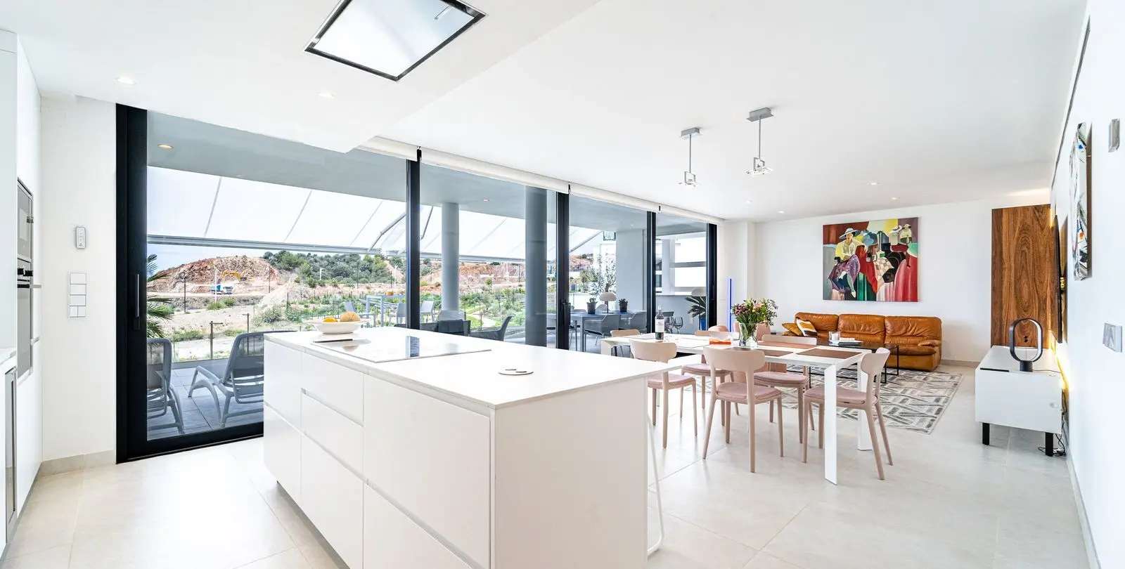 Sale of middle floor apartment in Fuengirola 3