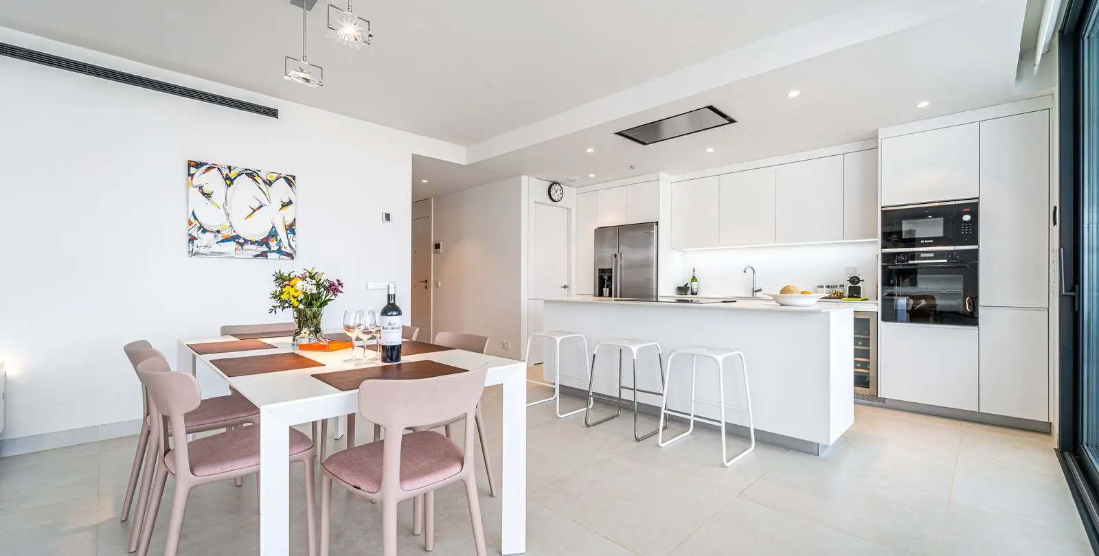 Sale of middle floor apartment in Fuengirola 7