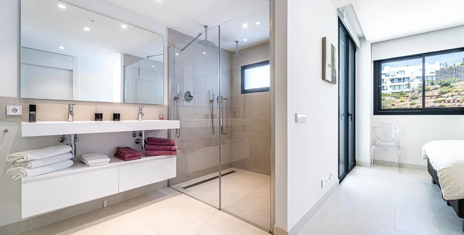 Sale of middle floor apartment in Fuengirola 9