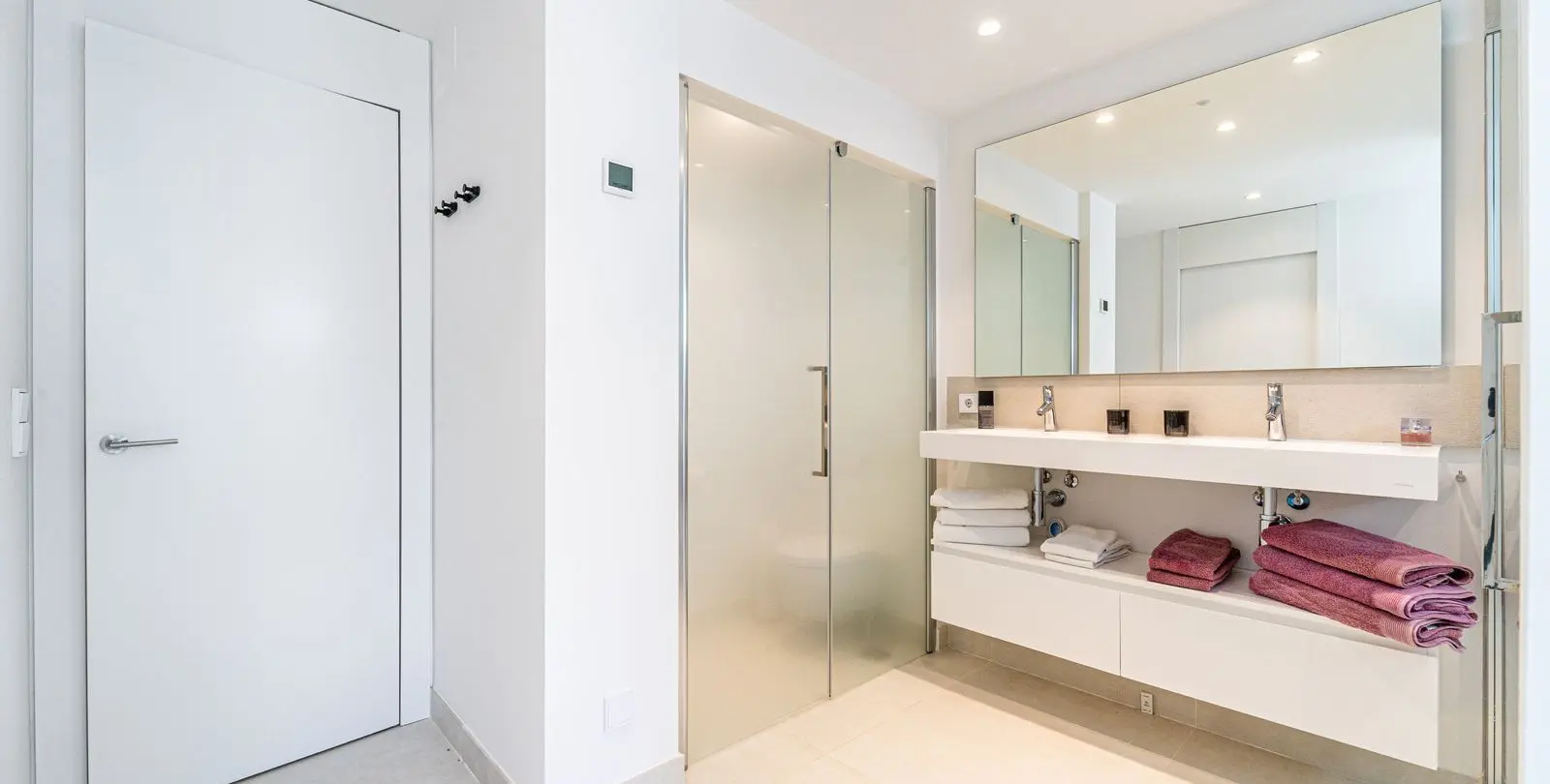 Sale of middle floor apartment in Fuengirola 14