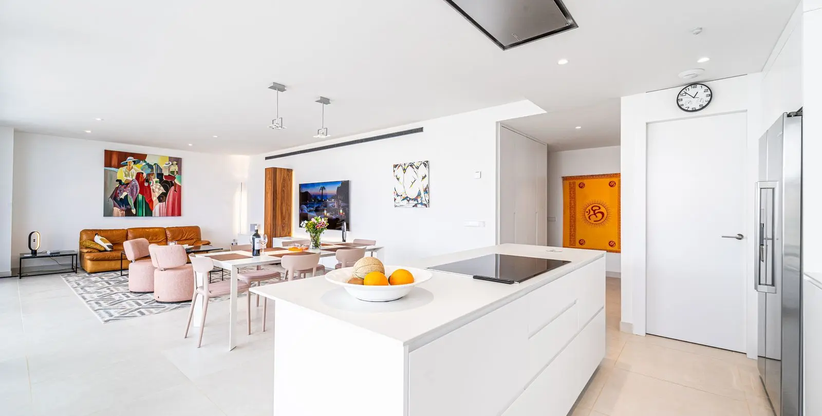 Sale of middle floor apartment in Fuengirola 16
