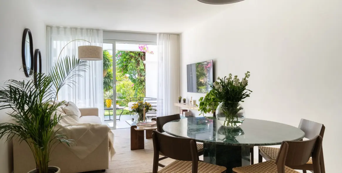 Продажа апартаментов на первом этаже в La Quinta 1