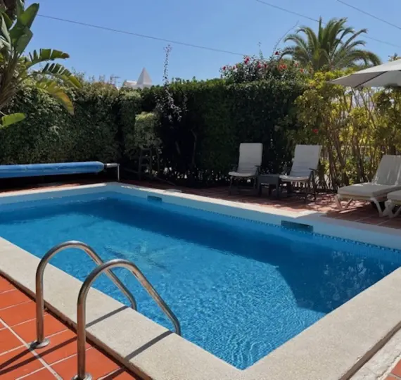 Sale of detached villa in Nerja
