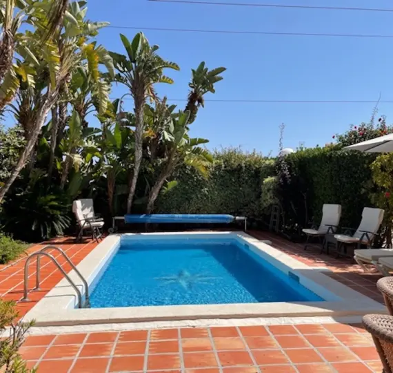 Sale of detached villa in Nerja